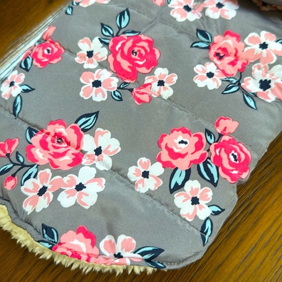 New Pink and grey Dog Jacket with floral Design. Size XS. - Picture 3 of 11